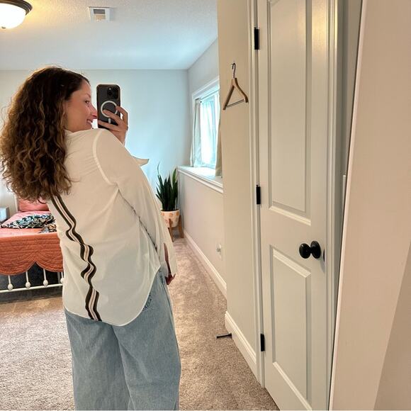 Athleta White Button Front Striped Back Long Sleeve Top Blouse Medium - Picture 5 of 16